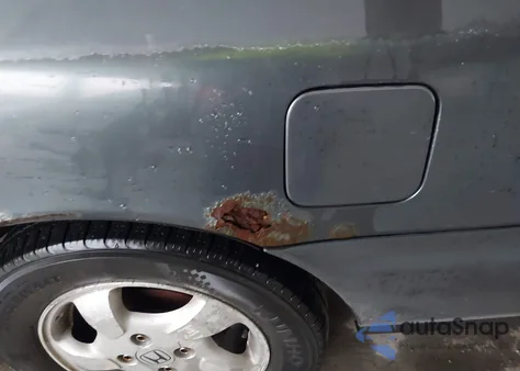 1996 Honda Accord Lx z USA, uszkodzony, nr VIN 1HGCE182XTA005233